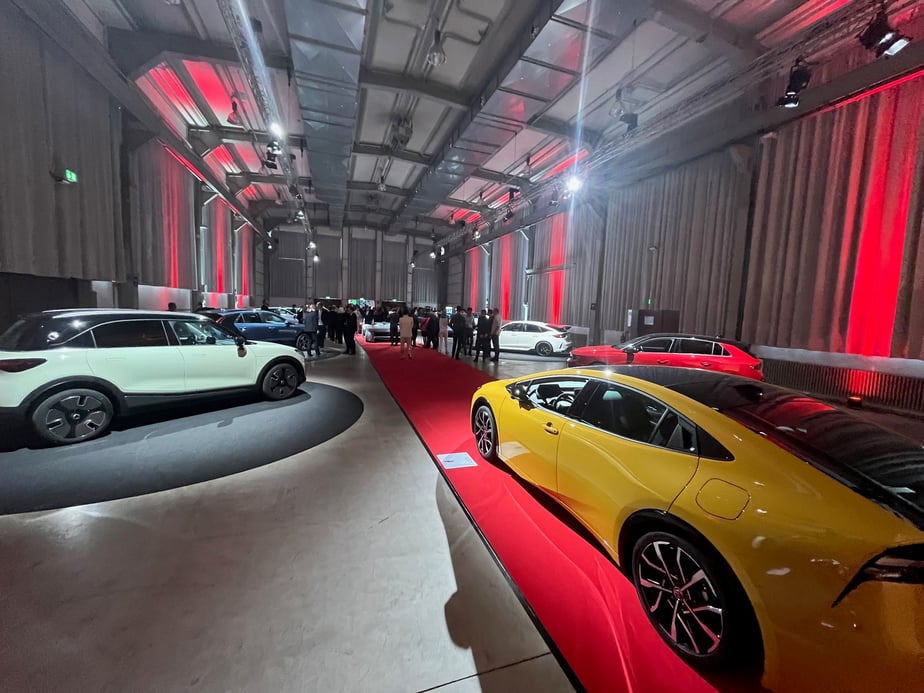 g6-red-dot-gala-cars
