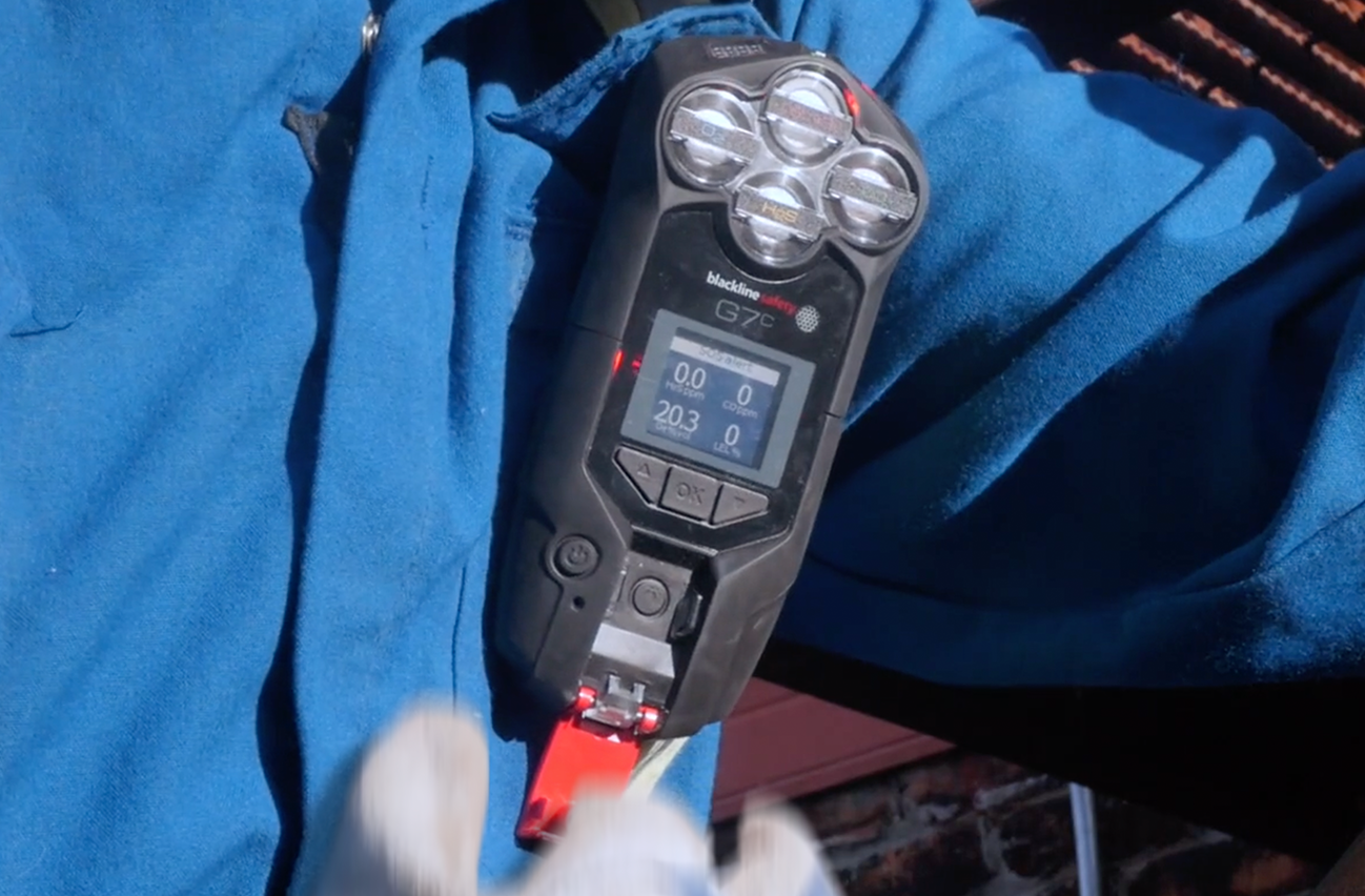 Sicherheitsvorrichtung für allein arbeitende Personen schützt Arbeitnehmer