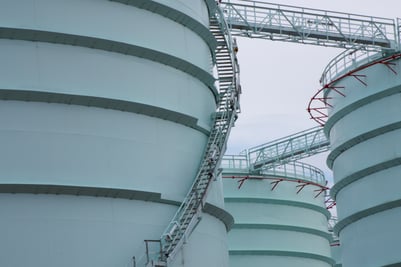 3 silos di stoccaggio