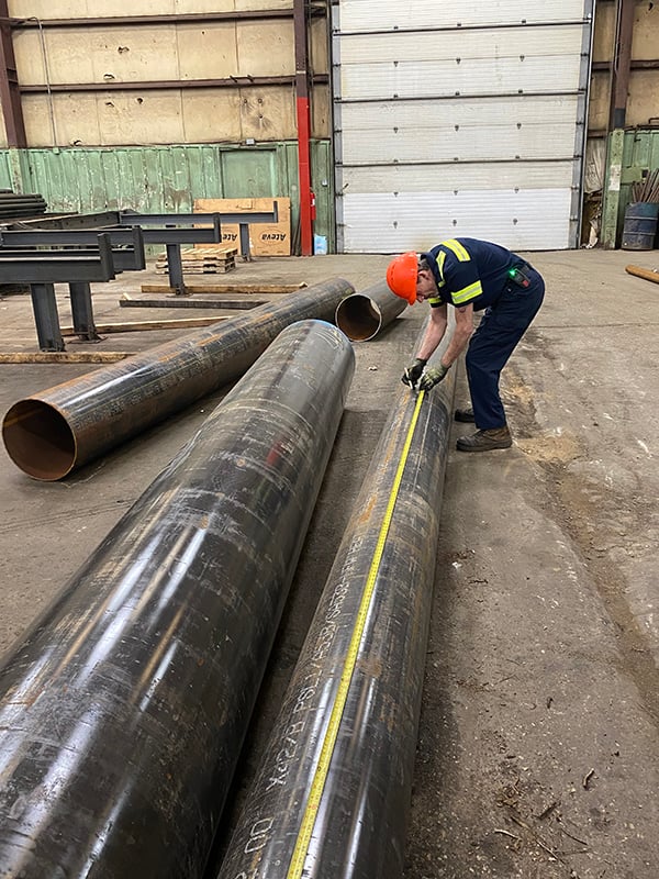 case-study-marmon-keystone-pipe-worker