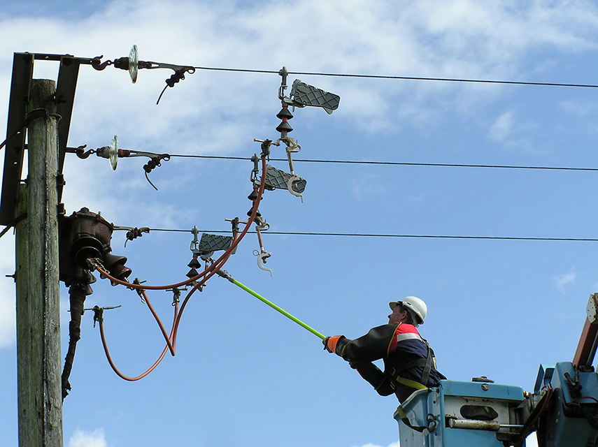 Tecnico della linea elettrica