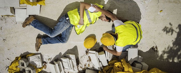 Consejos sobre resbalones, tropiezos y caídas en el lugar de trabajo