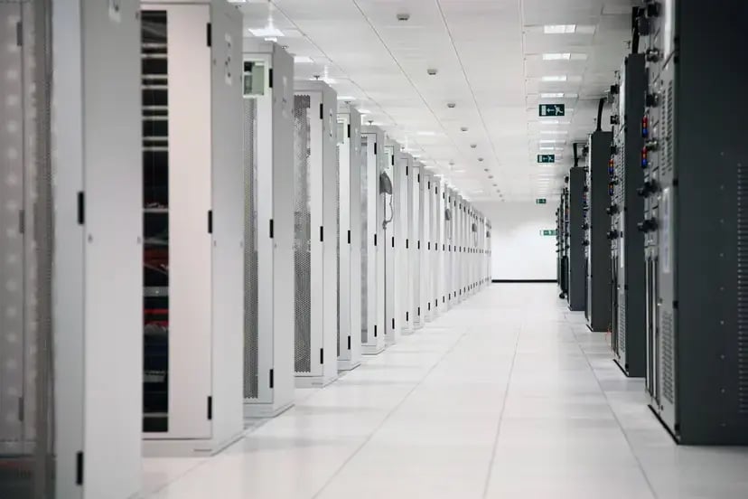 Controlekamer en datacenter voor de veiligheid van werknemers